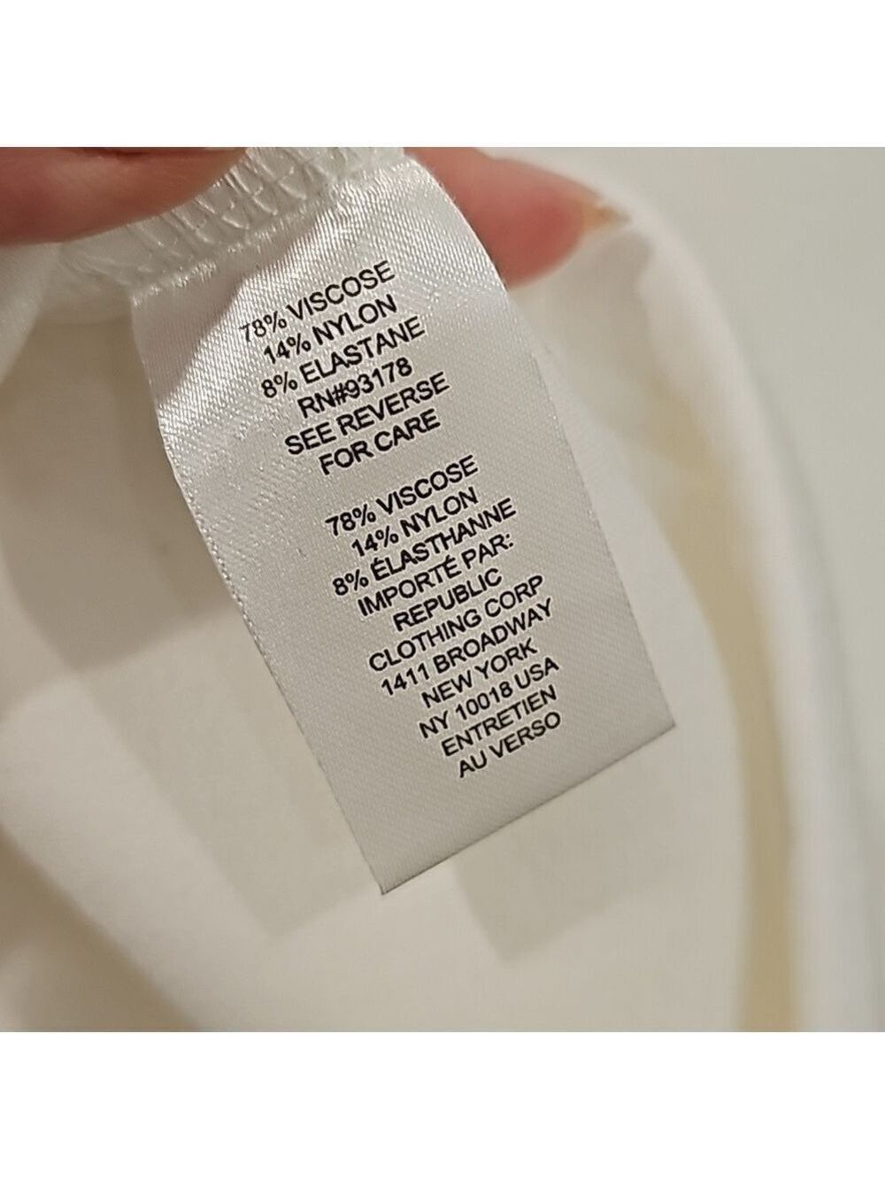Truth by Republic Ivory Neoprene Toggle Sweatshirt Size Medium NWT - Picture 11 of 12